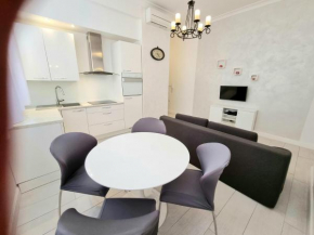 Lux Apartment near bridge